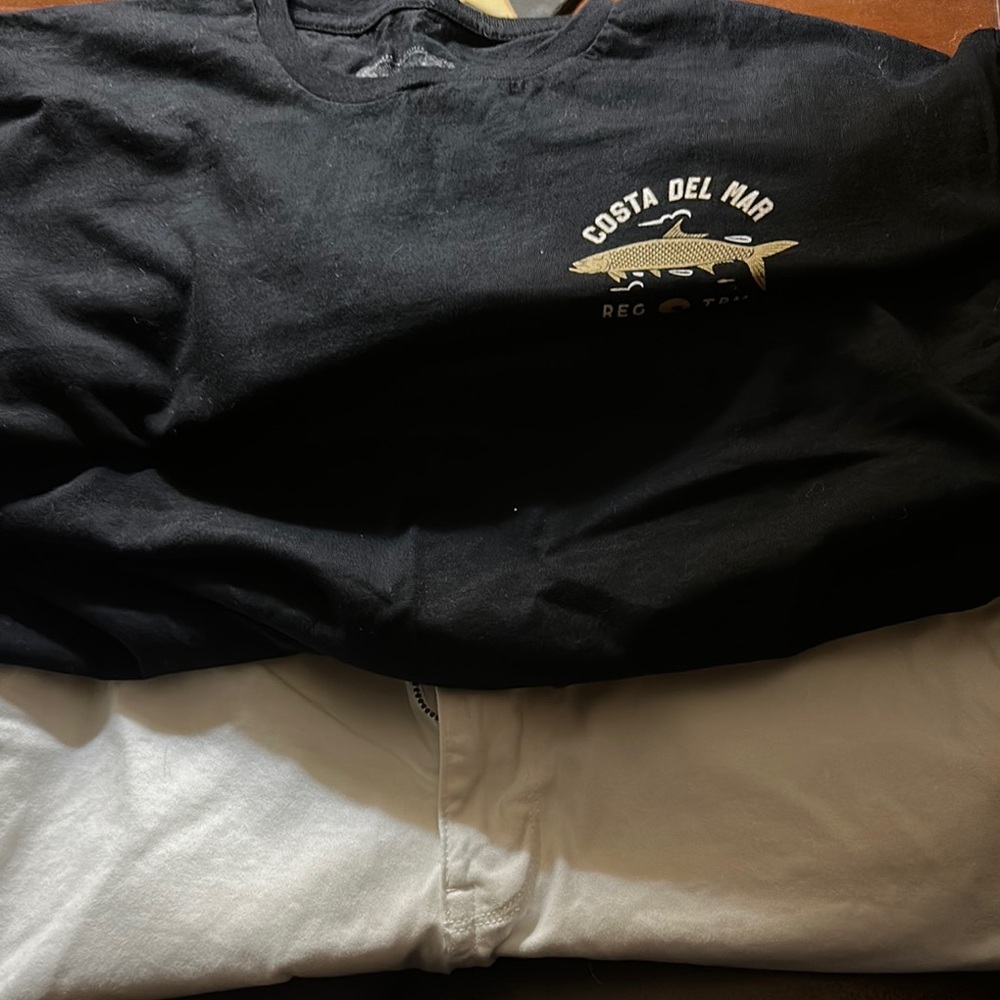 Costa Del Mar Black T-Shirt & WHITE SHORTS MENS